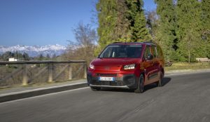 FIAT QUBO L: il compagno ideale per famiglie moderne e avventure quotidiane.