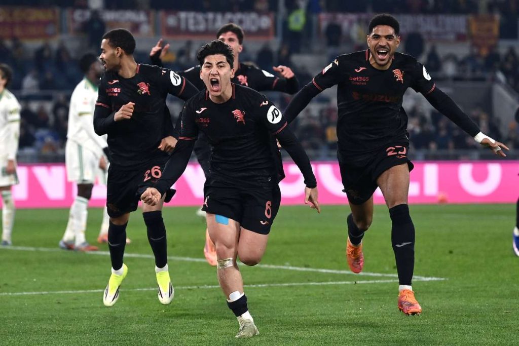 Torino avanza ai quarti di finale di Coppa Italia, battendo la Roma 3-2 all’Olimpico.