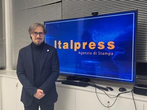 Defibrillatori innovativi nelle ambulanze: Castro potenzia il servizio medico d’emergenza.