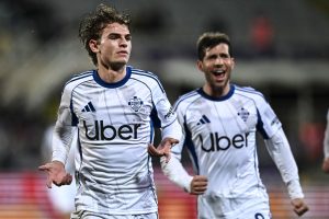 Como trionfa 3-1 a Firenze e conquista i quarti contro il Napoli.