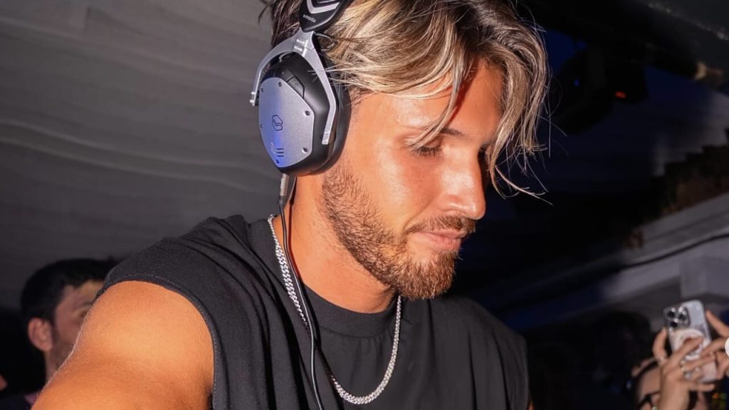 Brando Ephrikian in conflitto con la sorella di Raffaella Scuotto: dettagli esplosivi.