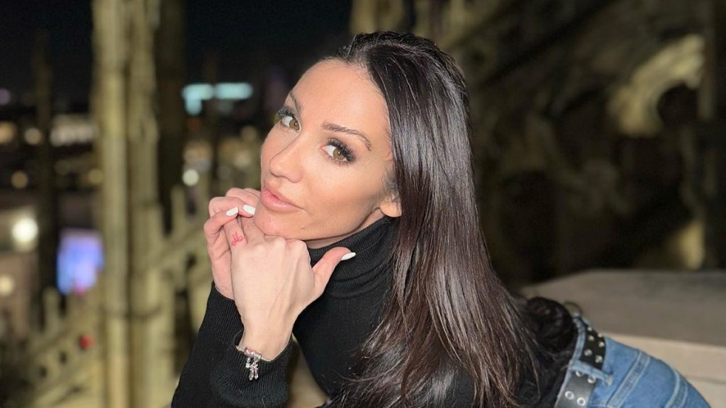 Emanuela: età, Instagram e dettagli su di lei, dama del Trono Over e vita con Federico.