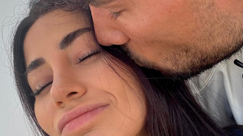 Sofia Costantini di Temptation Island piange sui social: “È finita, tutto surreale.”