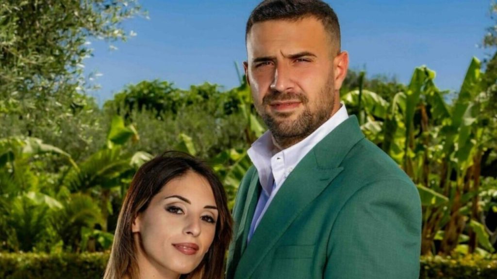 Valentina Riccio commenta il tradimento di Antonio Panico: verità svelate e sentimenti in conflitto.