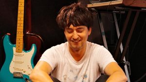 Colombre: Età, fidanzata e Instagram del cantante in gara con Maria Antonietta al Festival.