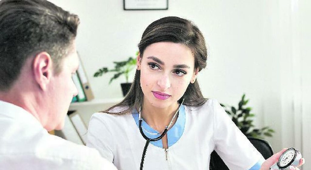 10 Regole Fondamentali per il Benessere: Alimentazione, Attività Fisica e Vitamine Essenziali