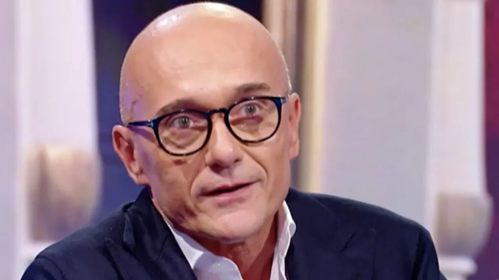Alfonso Signorini distrutto dalla gogna mediatica: parla la sua avvocata esclusiva