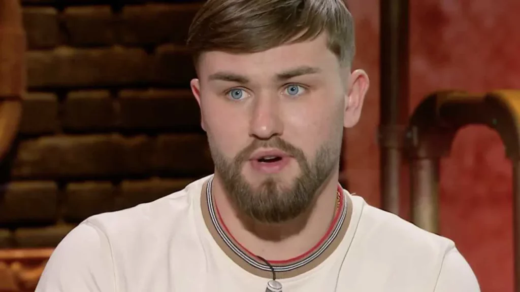 Artem Tkachuk, Minacce di morte e insulti omofobi