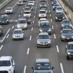 Mercato auto Ue 2025 cresce 1,8%, elettriche e ibride guidano la ripresa
