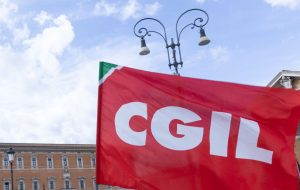 Colpi di pistola contro la Cgil di Primavalle: avviata indagine della Digos.