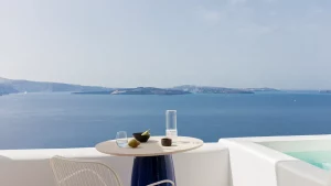 I 18 migliori hotel a Santorini da non perdere nel 2025