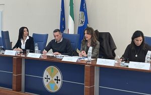 Reggio Calabria: controversia per l’iscrizione 2026 dei bambini sfrattati dalla scuola dell’infanzia.
