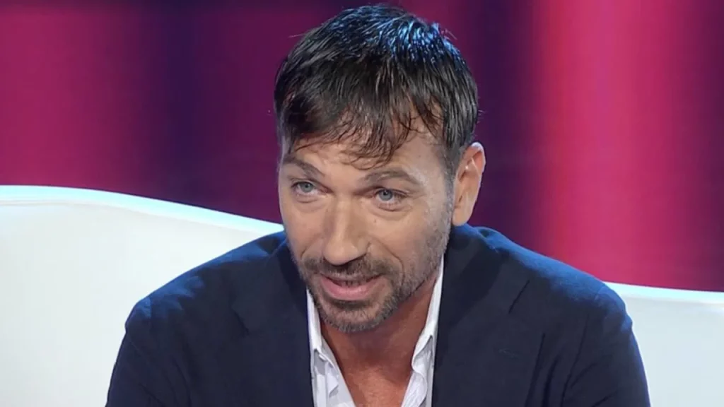 Costantino Vitagliano svela quali vip hanno fatto compromessi nella loro carriera