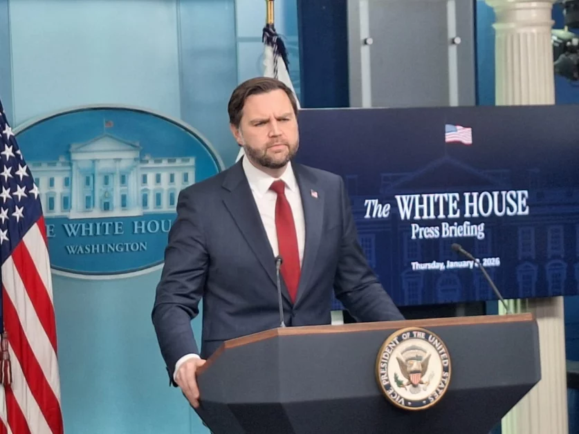 Vance critica i media a Minneapolis e annuncia nuove misure contro le frodi federali.