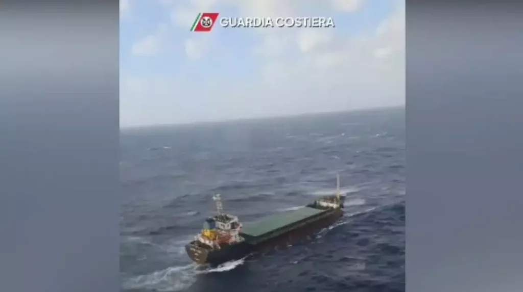 Guardia Costiera Toscana: soccorso della nave “Master Nasser” in emergenza marittima.