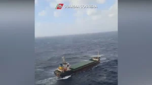 Guardia Costiera Toscana: soccorso della nave “Master Nasser” in emergenza marittima.