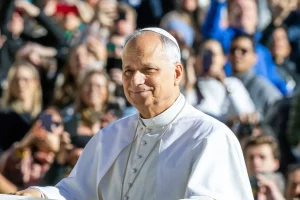 Papa Leone: Sostegno ai sofferenti a Crans Montana e richiesta di stato di diritto in Venezuela.