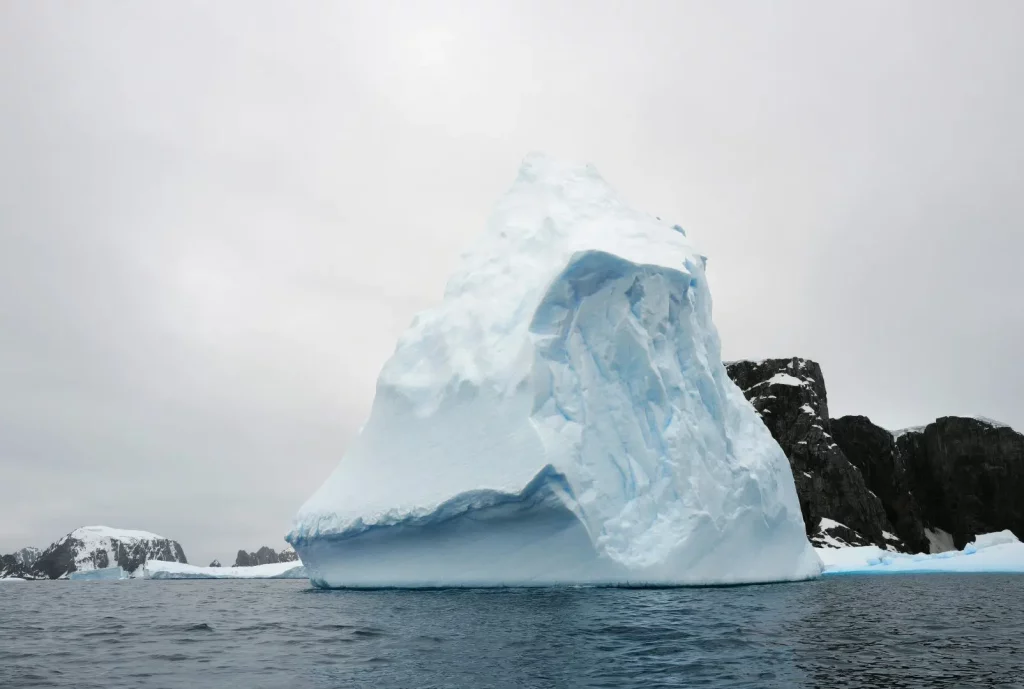 Cicli solari influenzano la stabilità del ghiaccio marino in Antartide