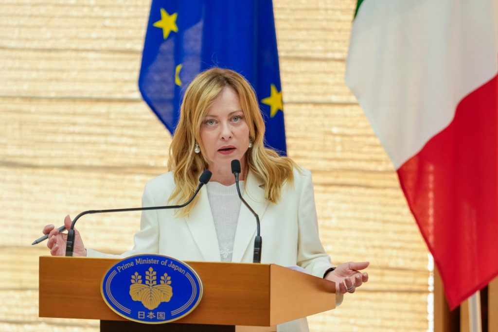 Meloni: “La presenza in Groenlandia merita un dibattito all’interno della NATO”