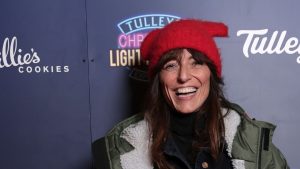 Stivaloni invernali di Davina McCall: stile e praticità per affrontare il freddo con eleganza.