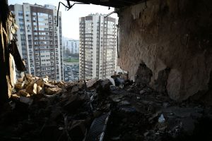 Attacco russo in Ucraina: 4 vittime a Kiev, colpita la capitale con violenza.