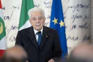 Giorno della Memoria: Mattarella chiede un’azione forte dell’UE contro l’antisemitismo.