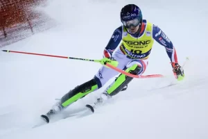 Rassat trionfa nello slalom di Adelboden, Vinatzer si piazza al 17° posto.
