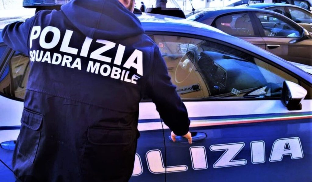 Controlli nella movida al Vomero: multe e sequestri per il rispetto delle norme.