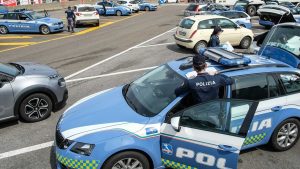 Foggia: assalto a portavalori sulla A14, tre veicoli distrutti dalle fiamme.