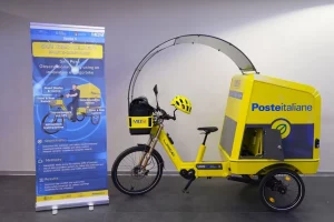 Poste Italiane testa innovative cargo e-bike per le consegne nei centri storici.