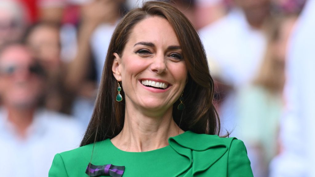 Il colore di Kate Middleton per la primavera: una tendenza facile da integrare in inverno.
