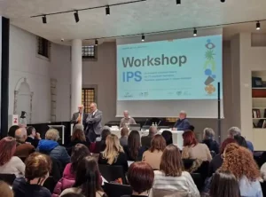 Cooperazione sociale: Riccardi evidenzia il suo ruolo nell’evoluzione del Friuli-Venezia Giulia.