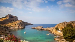 Dove andare a giugno? Scopri sette destinazioni per una fuga estiva anticipata.