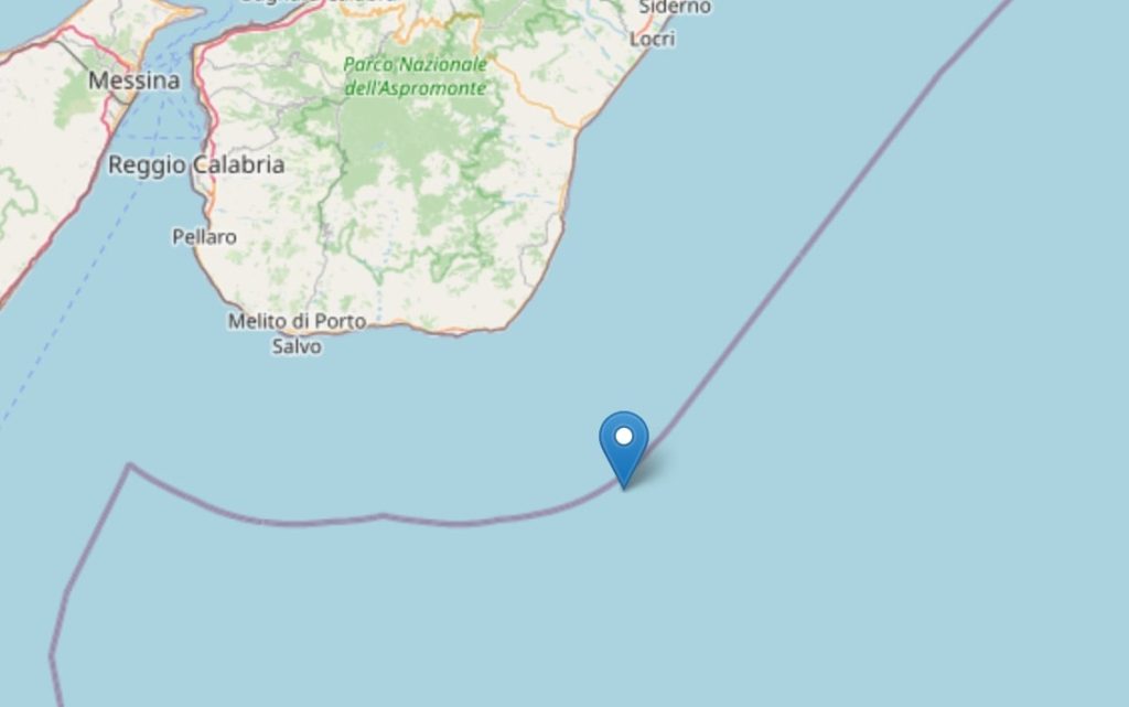 Terremoto di magnitudo 5.1 al largo della Calabria, treni fermi tra Roccella e Melito.