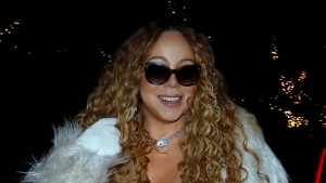 Mariah Carey dimostra che i co-ords in maglia sono il must di gennaio.