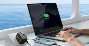 Adattatore da viaggio Baseus in offerta con sconto oltre il 50%. Affrettati!