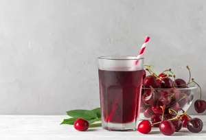Effetti Collaterali del Succo di Ciliegia: Cosa Sapere Prima di Bere