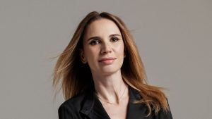 “Peccato” con Emanuela Fanelli: una serie che esplora le sfide della vita moderna.