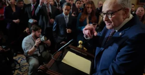 Il Senato approva il bilancio, con ulteriori due settimane di fondi per la Sicurezza Nazionale.