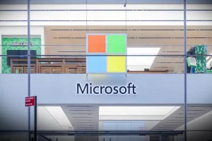 Microsoft annuncia nuovi data center: elettricità a costi stabili per i clienti.