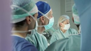 Tumori esofagei e gastrici: l’importanza cruciale della diagnosi precoce per la sopravvivenza.