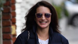 Kristin Davis: boots, skinny jeans, e puffer jacket, l’accoppiata perfetta per l’inverno!