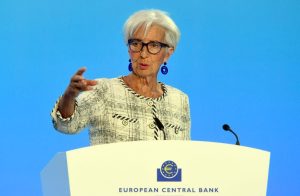 Bce: Lagarde conferma inflazione sotto controllo, target 2% nel medio termine