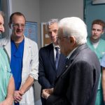 Mattarella visita giovani feriti a Niguarda, ringrazia medici e incontra le famiglie colpite.