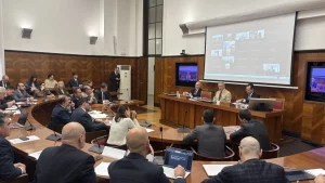 Industrie energivore, Urso: riforme radicali e immediate per salvare il settore in crisi