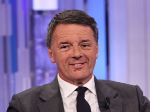 Renzi: Vannacci, possibile effetto Farage. Meloni ha limiti nella sua coperta politica.