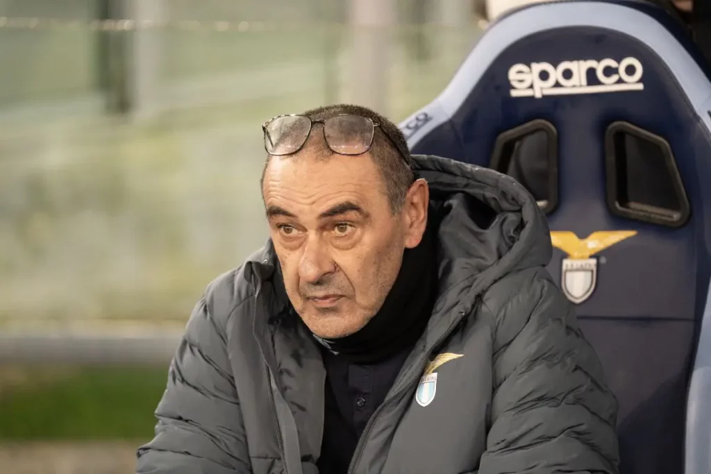 Sarri: “Sogni? Attualmente, la realtà ci impone di restare con i piedi per terra.”