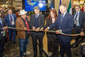 Italia trionfa al Salone Wine Paris 2026: scopri i suoi vini d’eccellenza.