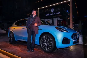 Maserati eccelle a Cortina, unendo lusso e charme internazionale nel cuore delle Dolomiti.