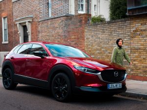 Mazda presenta Craft Journeys: l’arte dell’artigianato attraverso la passione di maestri e apprendisti.